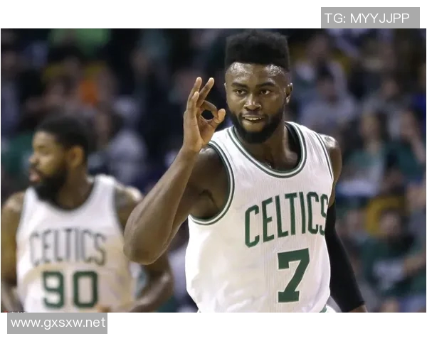 布朗谈50分：坚信自己是当今最强攻防一体球员 防守小卡能激发我状态