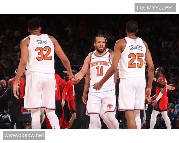 弗拉格18+7+3湖人弃将8记三分，布伦森打铁，独行侠复仇尼克斯